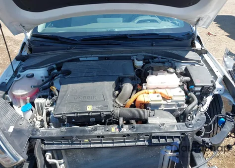 2021 Hyundai Ioniq Hybrid Se z USA, uszkodzony, nr VIN KMHC75LC5MU261050